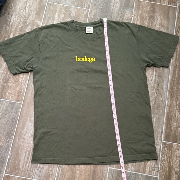 Bodega Green Men's Short Sleeve Tee - Picture 4 of 5